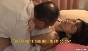 Các cô gái trong đội 4P thủ dâm và cưỡi lên mặt nhau